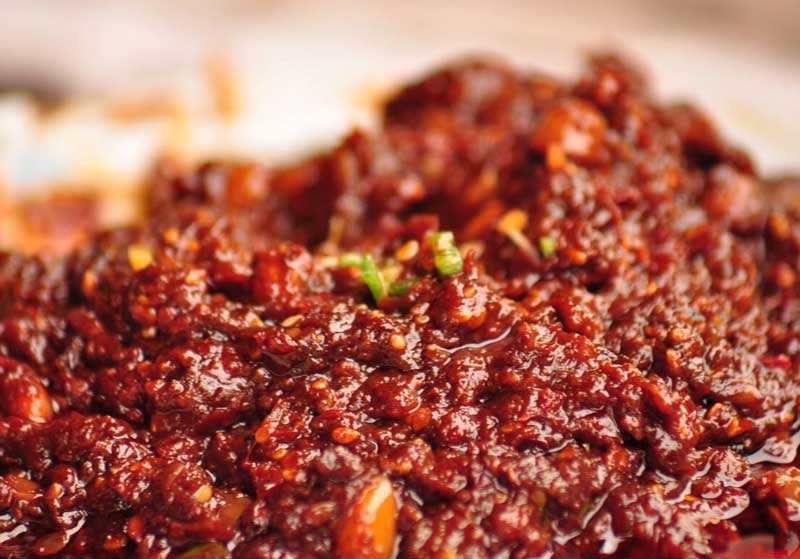 企業(yè)想要的辣椒醬灌裝機生產(chǎn)線是怎樣的？